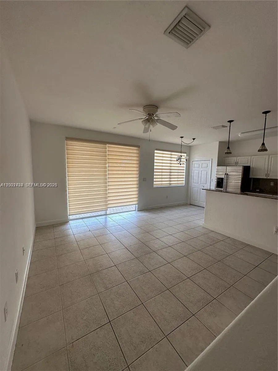 10911 NW 79th St, Doral FL 33178