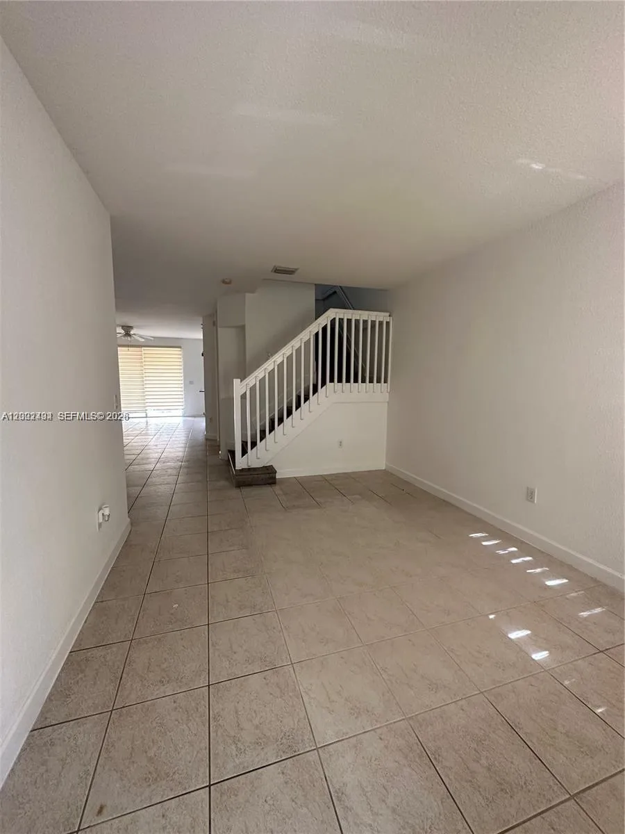 10911 NW 79th St, Doral FL 33178