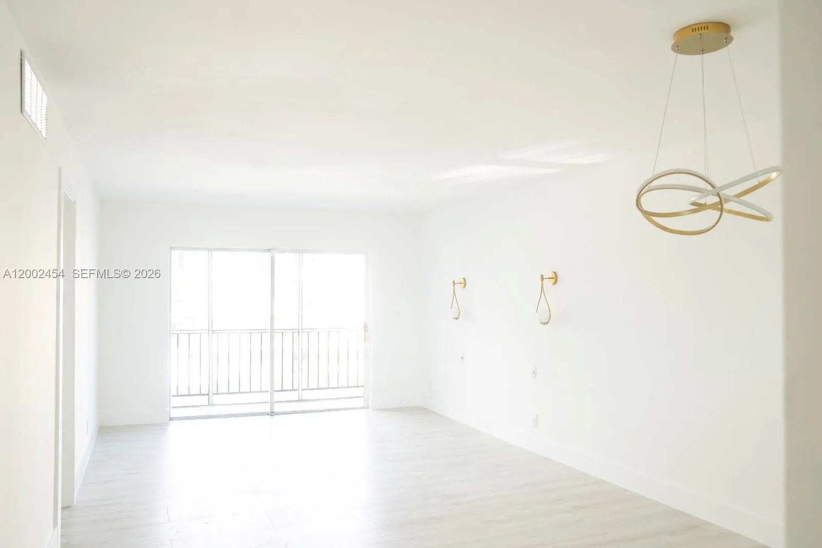 220 SW 9th Ave # 306, Hallandale Beach FL 33009