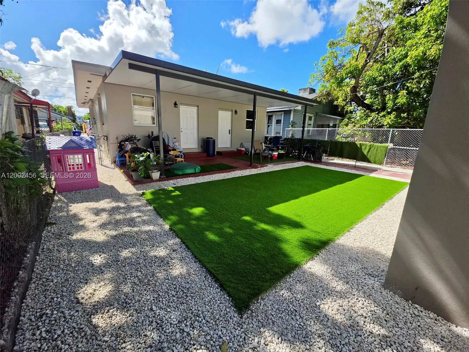 2637 NW 23rd Ct, Miami FL 33142