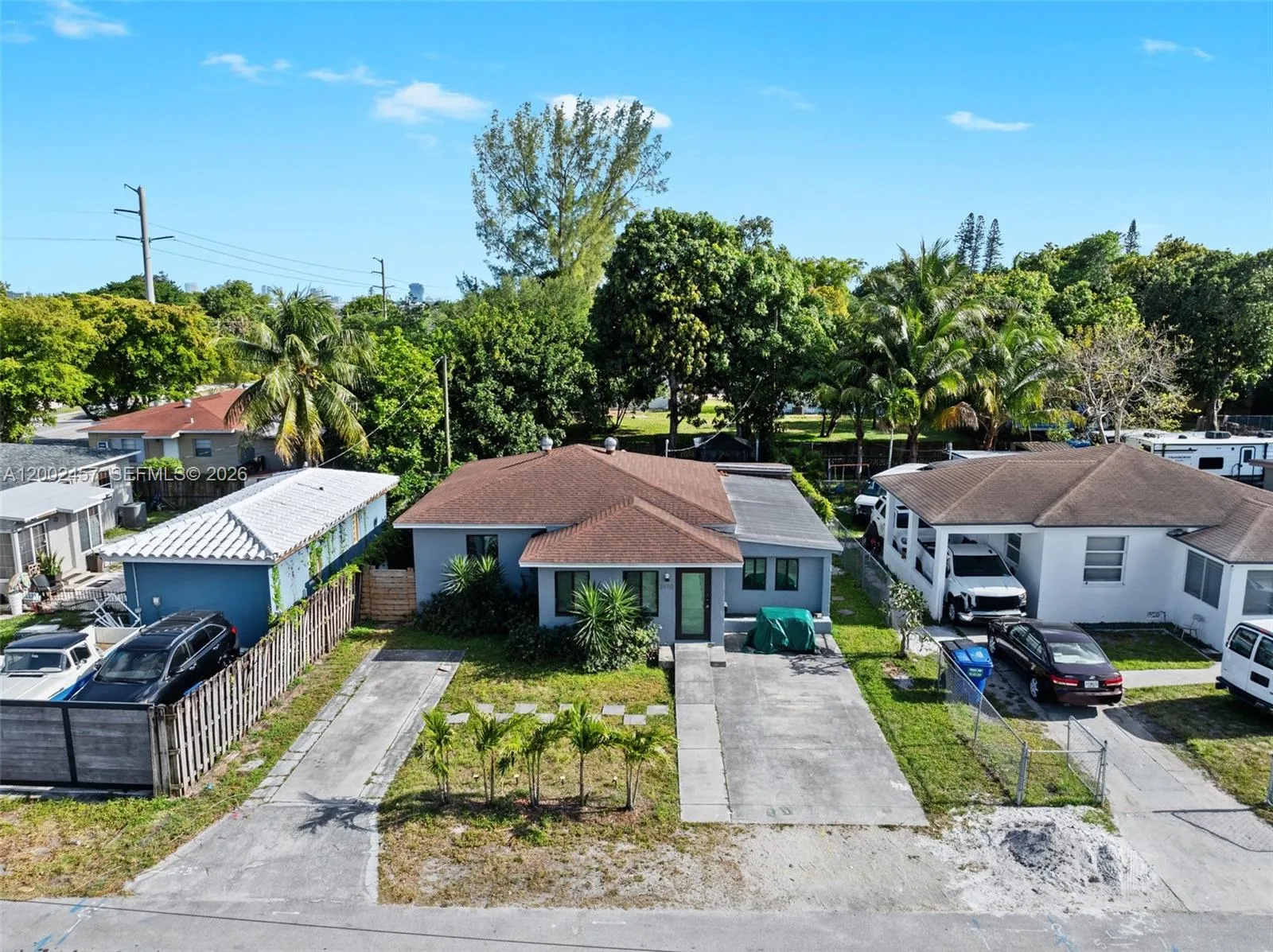 2410 Jackson St, Hollywood FL 33020