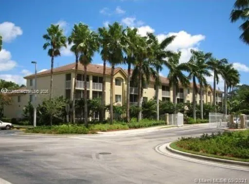 460 S Park Rd # 306, Hollywood FL 33021