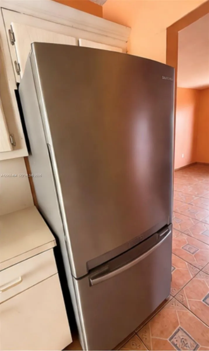 185 NW 82nd St # 1, Miami FL 33150