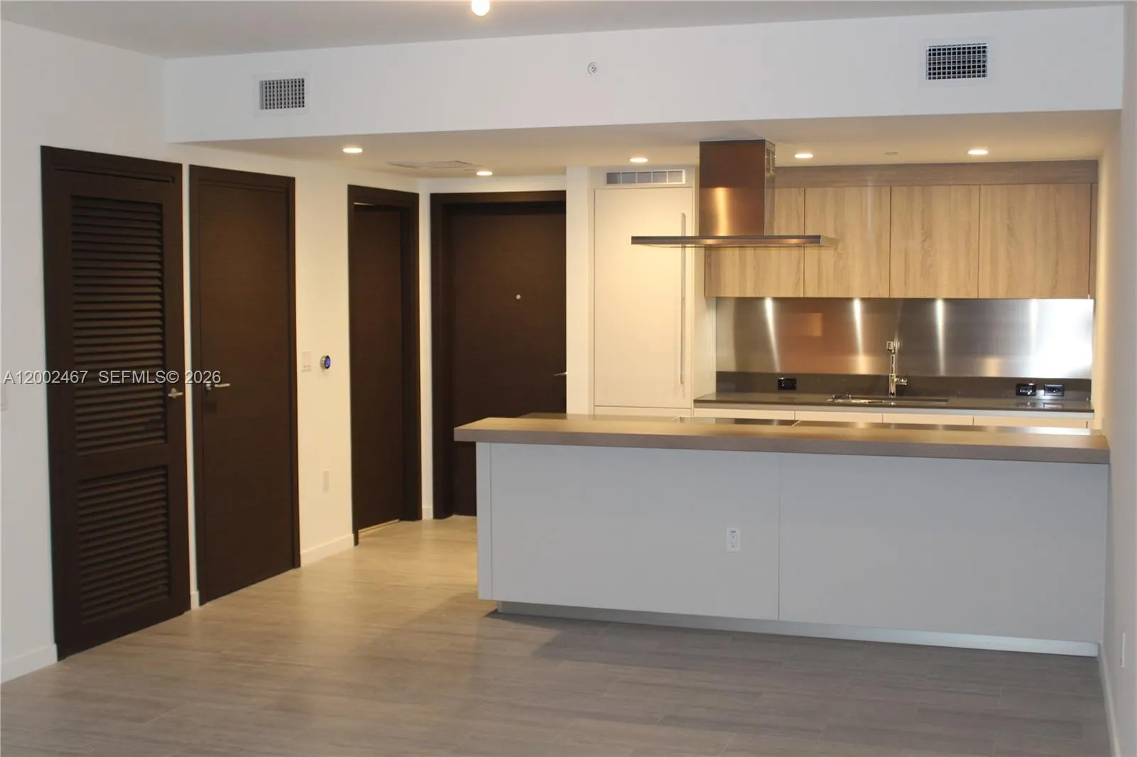 1000 Brickell Plz # 1906, Miami FL 33131