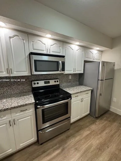 8620 SW 212th St # 103, Cutler Bay FL 33189