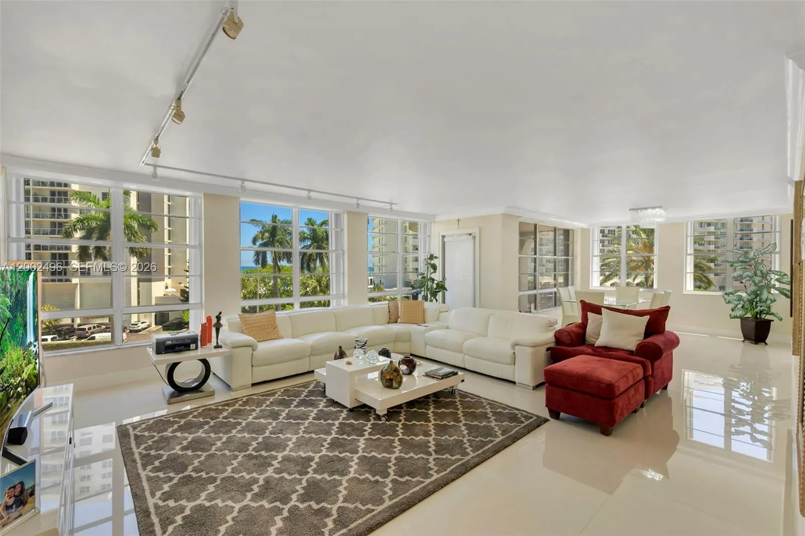 5660 Collins Ave # 4B, Miami Beach FL 33140