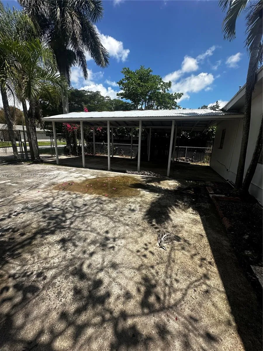 821 SW 2nd St, Florida City FL 33034