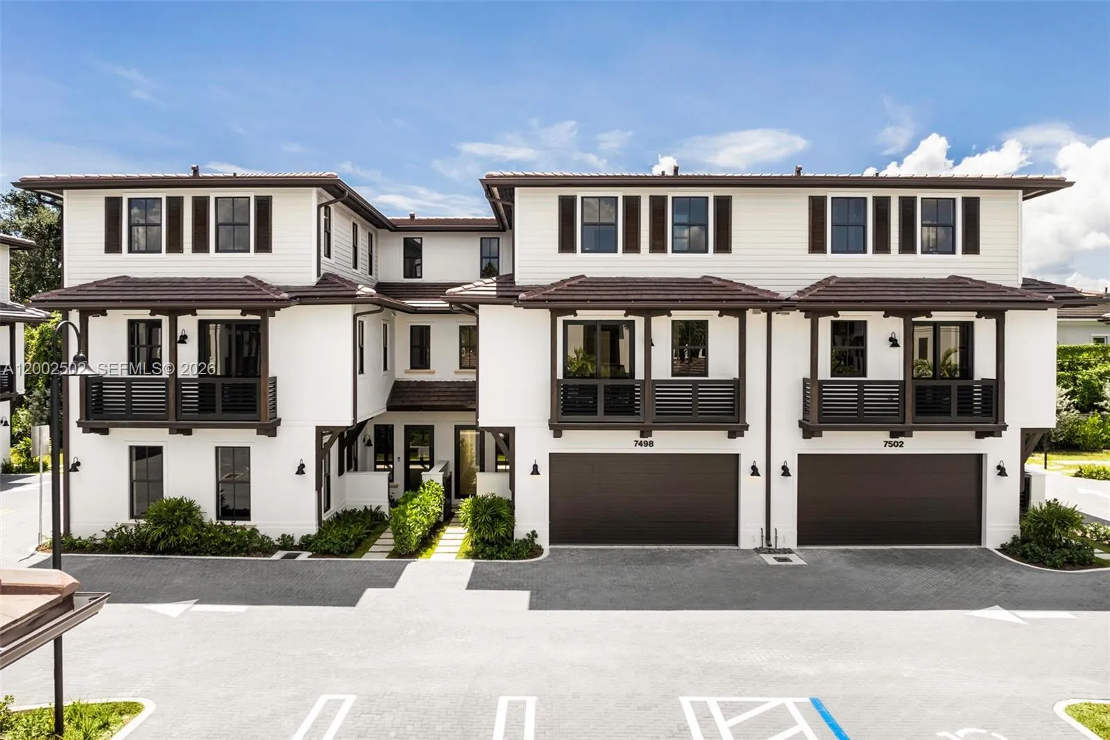 7498 SW 100th St, Pinecrest FL 33156