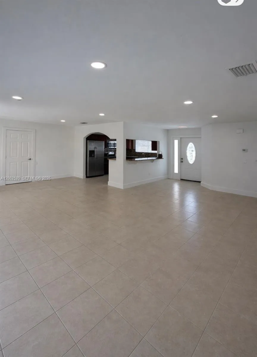 310 SW Bridgeport Dr, Port St. Lucie FL 34953