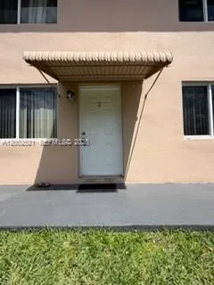 50 W 11th St # 2, Hialeah FL 33010