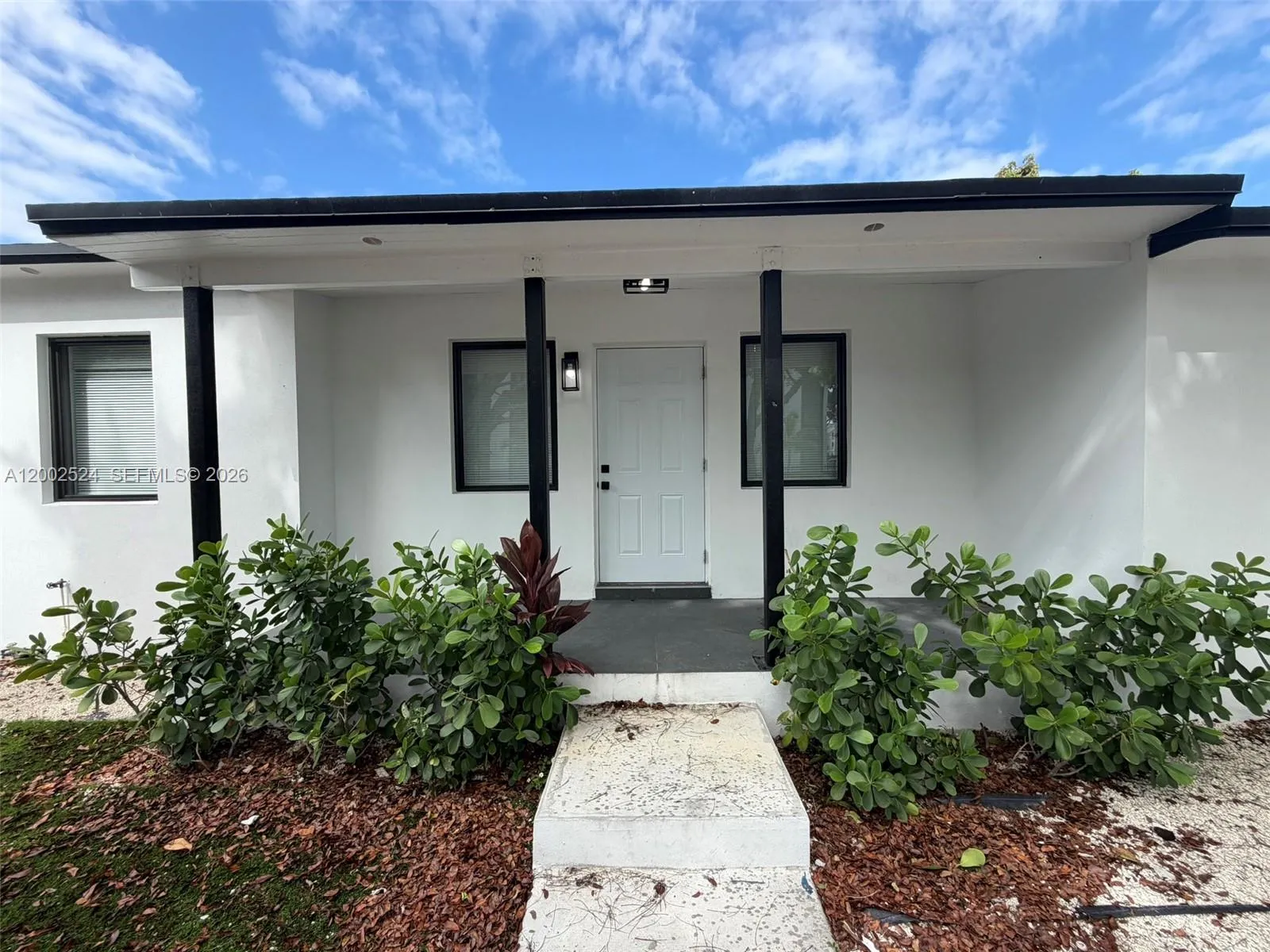 2100 SW 6th St, Miami FL 33135