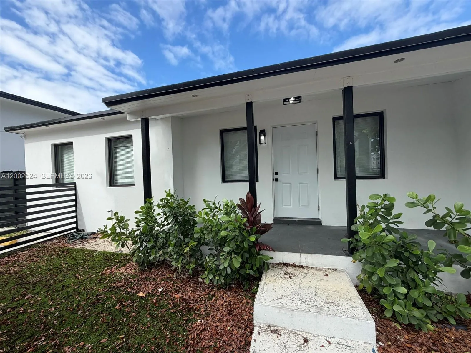 2100 SW 6th St, Miami FL 33135