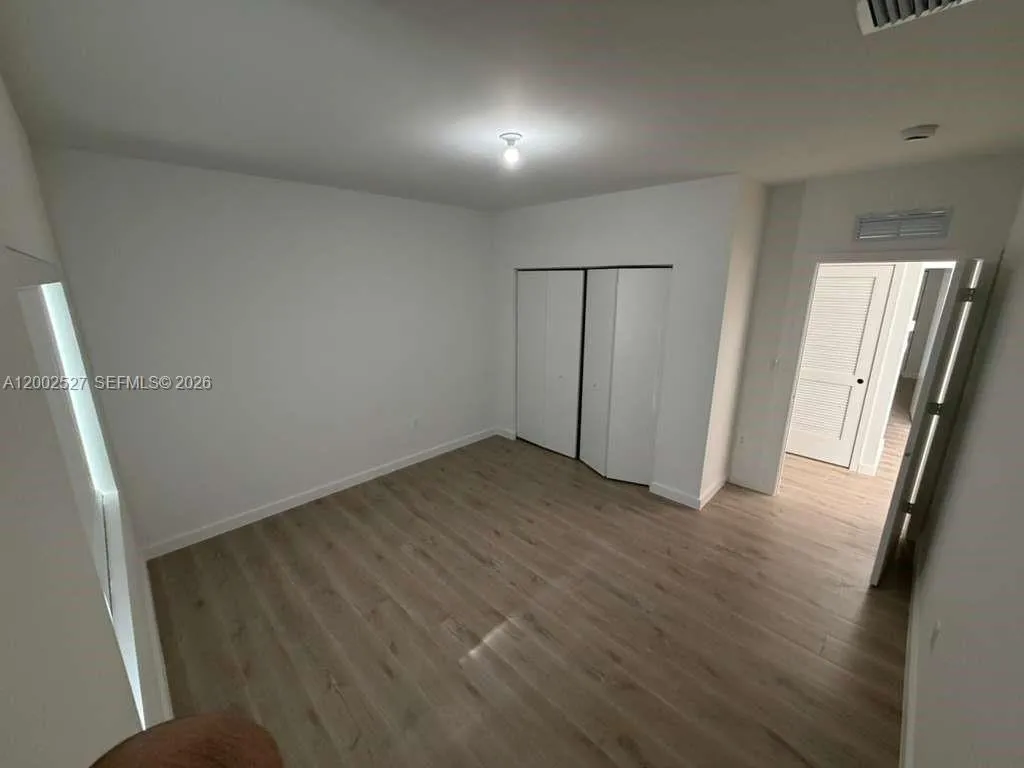 831 SE 9th Ave, Hialeah FL 33010