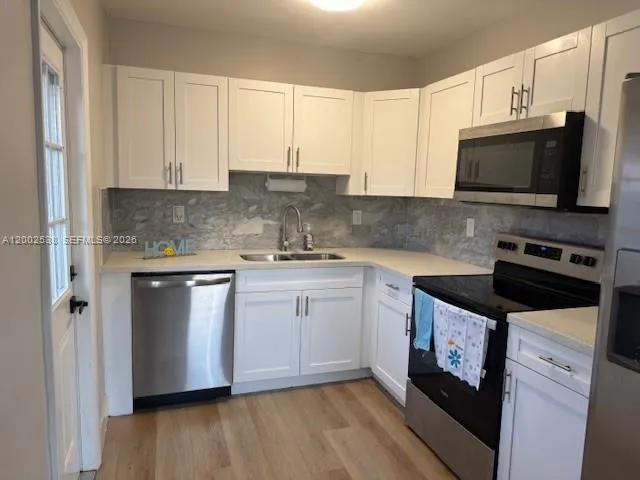 1601 N 68th Ter, Hollywood FL 33024