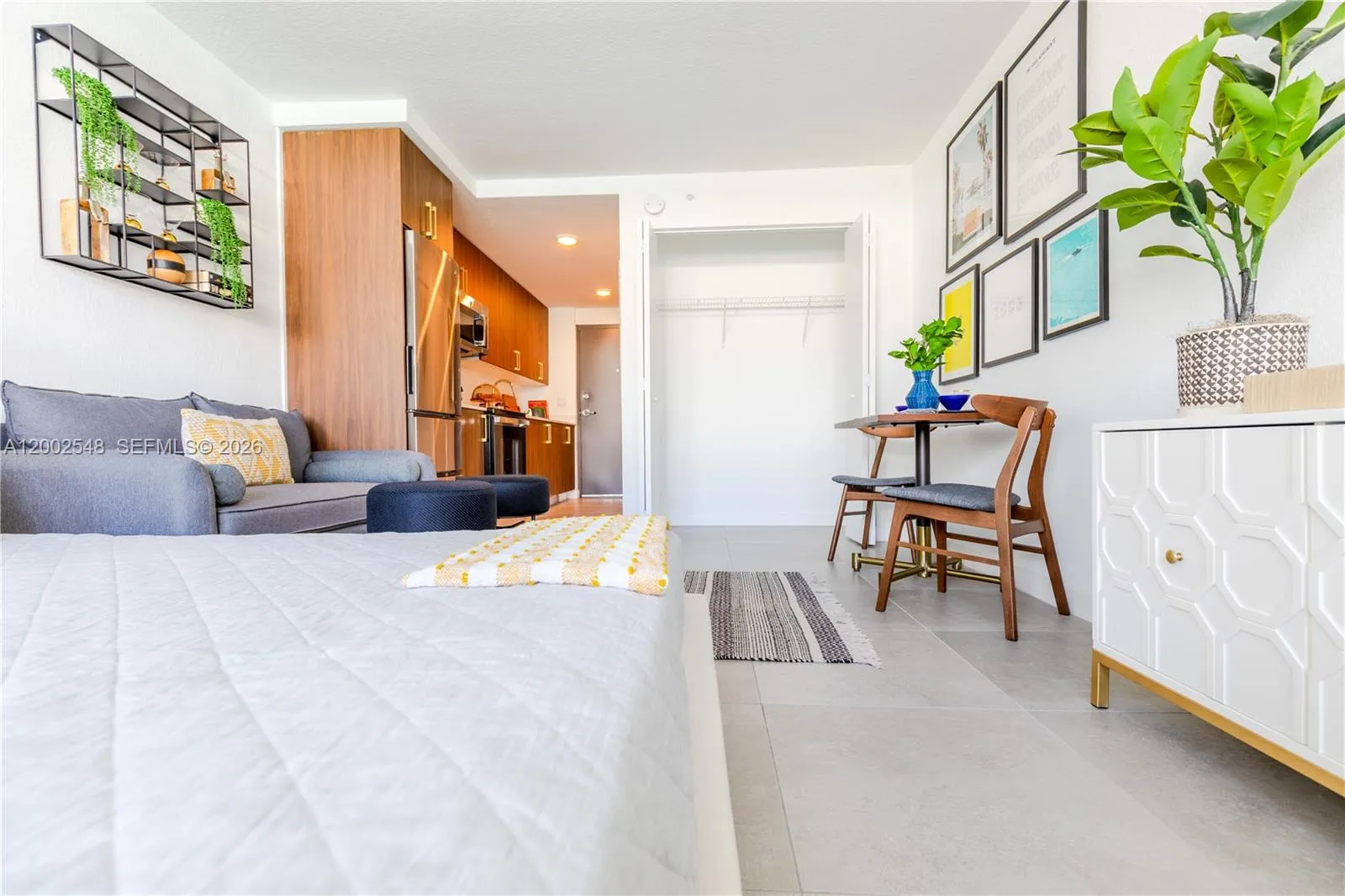 1950 W 49th St # 373, Hialeah FL 33012