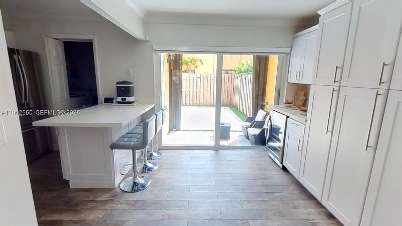 13731 SW 84th St # 11, Miami FL 33183