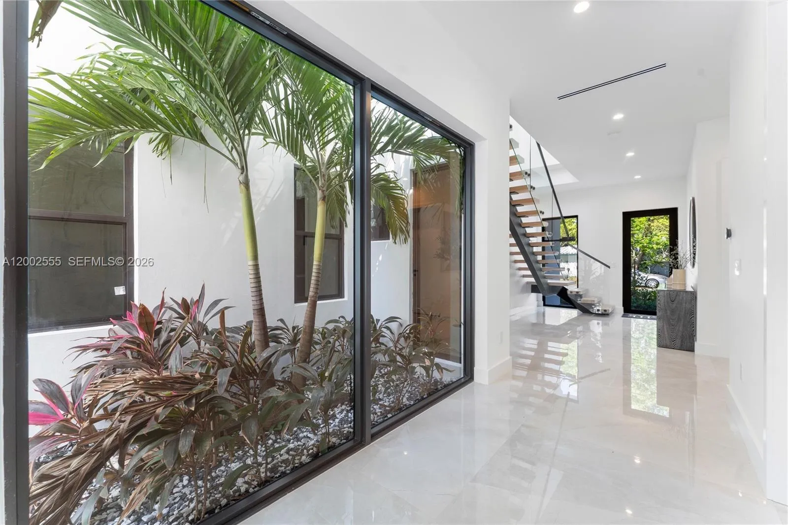 1122 NE 10th Ave # B, Fort Lauderdale FL 33304