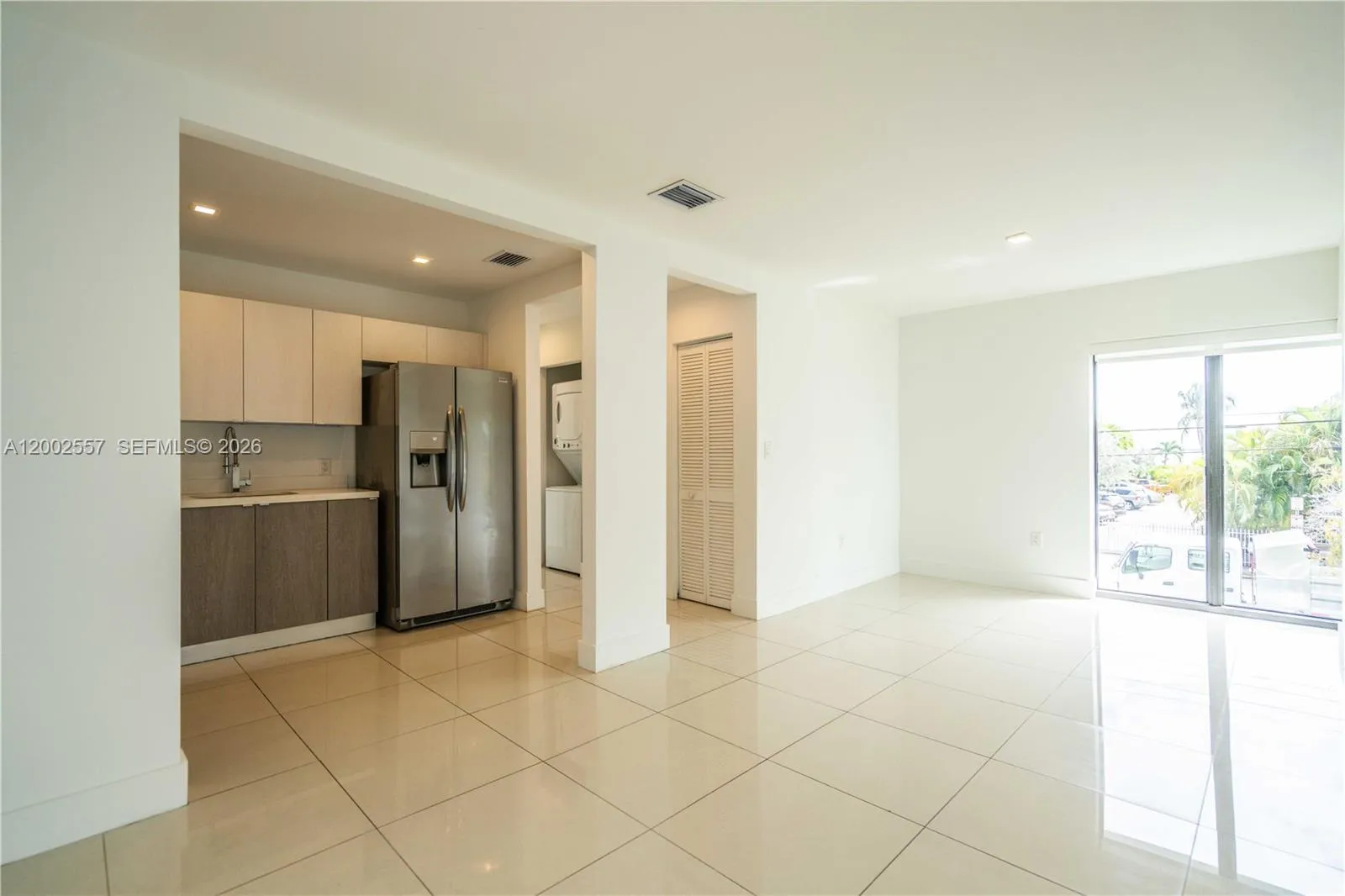 1971 Bay Dr # 114, Miami Beach FL 33141