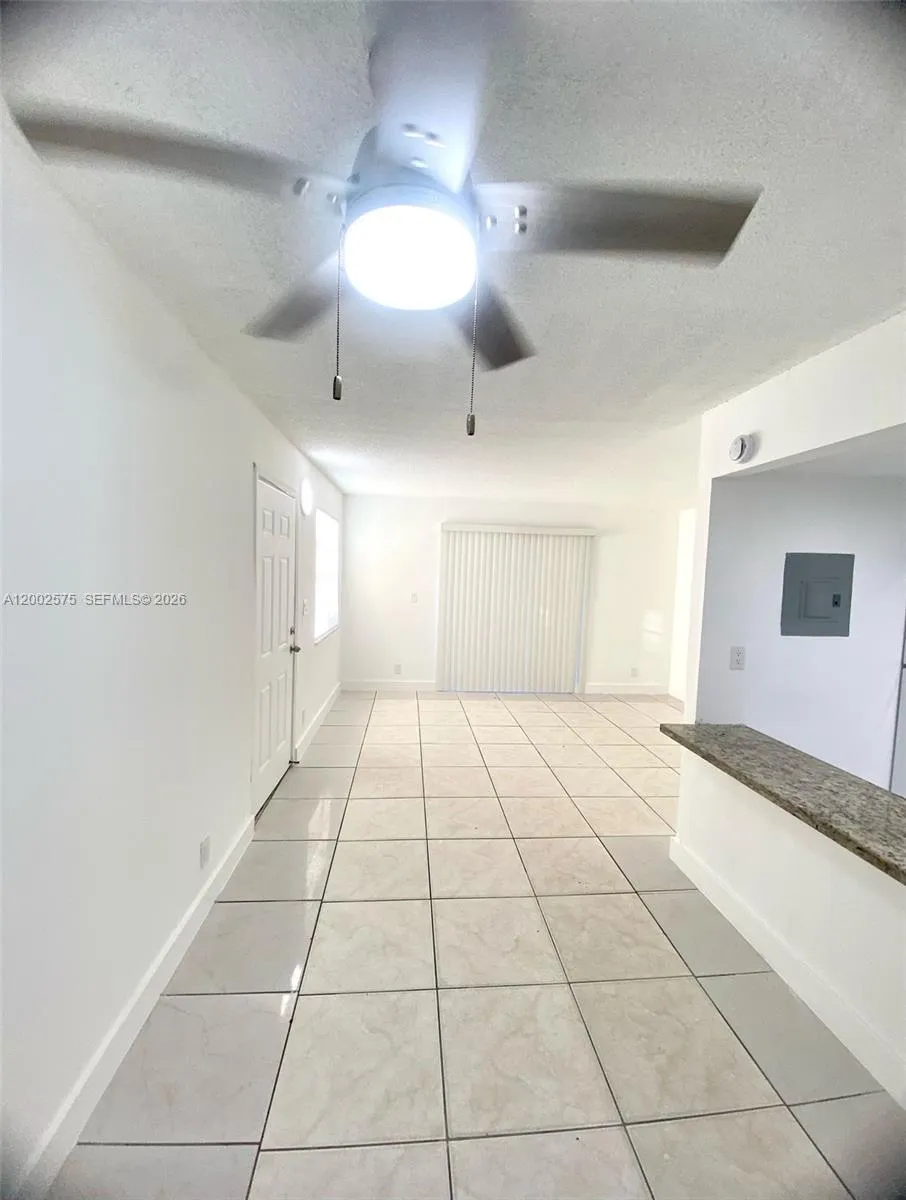 850 SW 74 TER # 1, North Lauderdale FL 33068