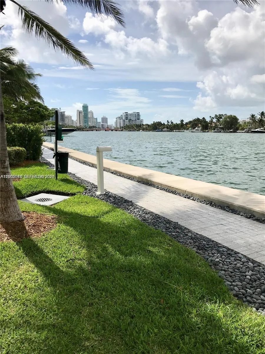6700 Indian Creek Dr # 1005, Miami Beach FL 33141