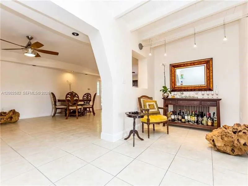5025 SW 98th Avenue Rd, Miami FL 33165