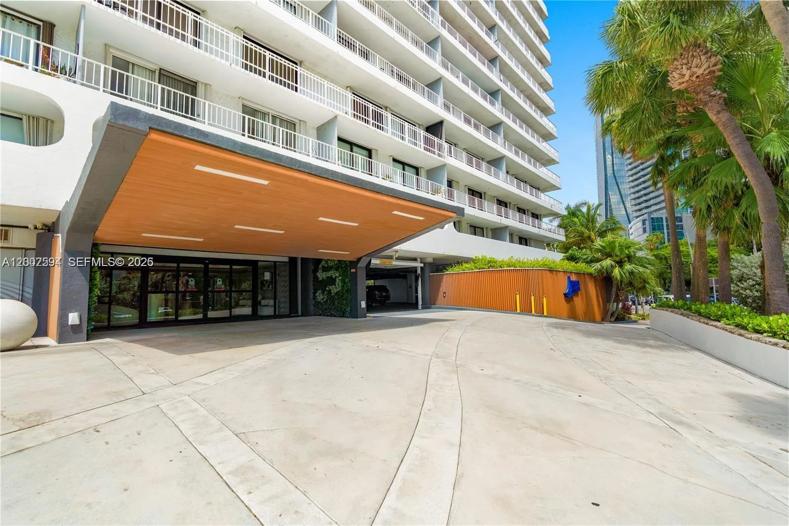 200 SE 15th Rd # 3F, Miami FL 33129