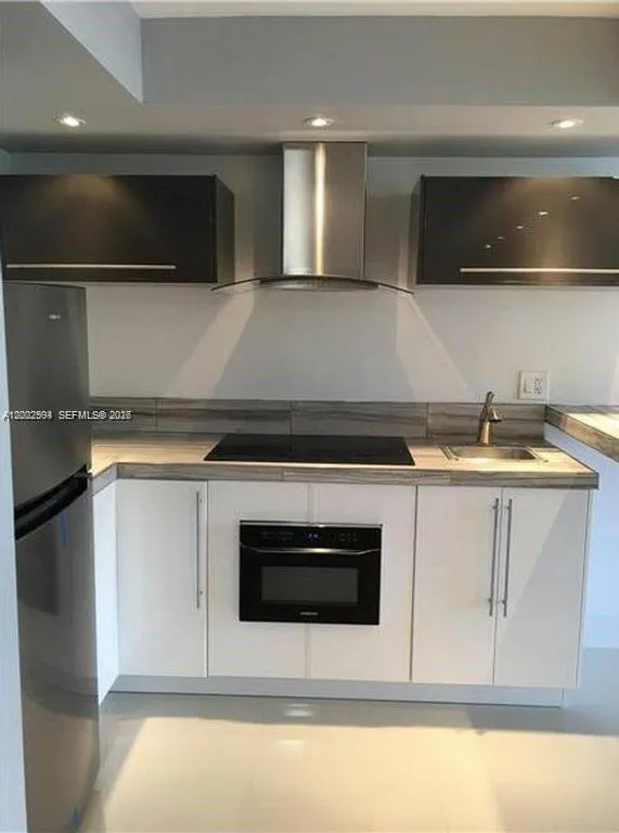 200 SE 15th Rd # 3F, Miami FL 33129