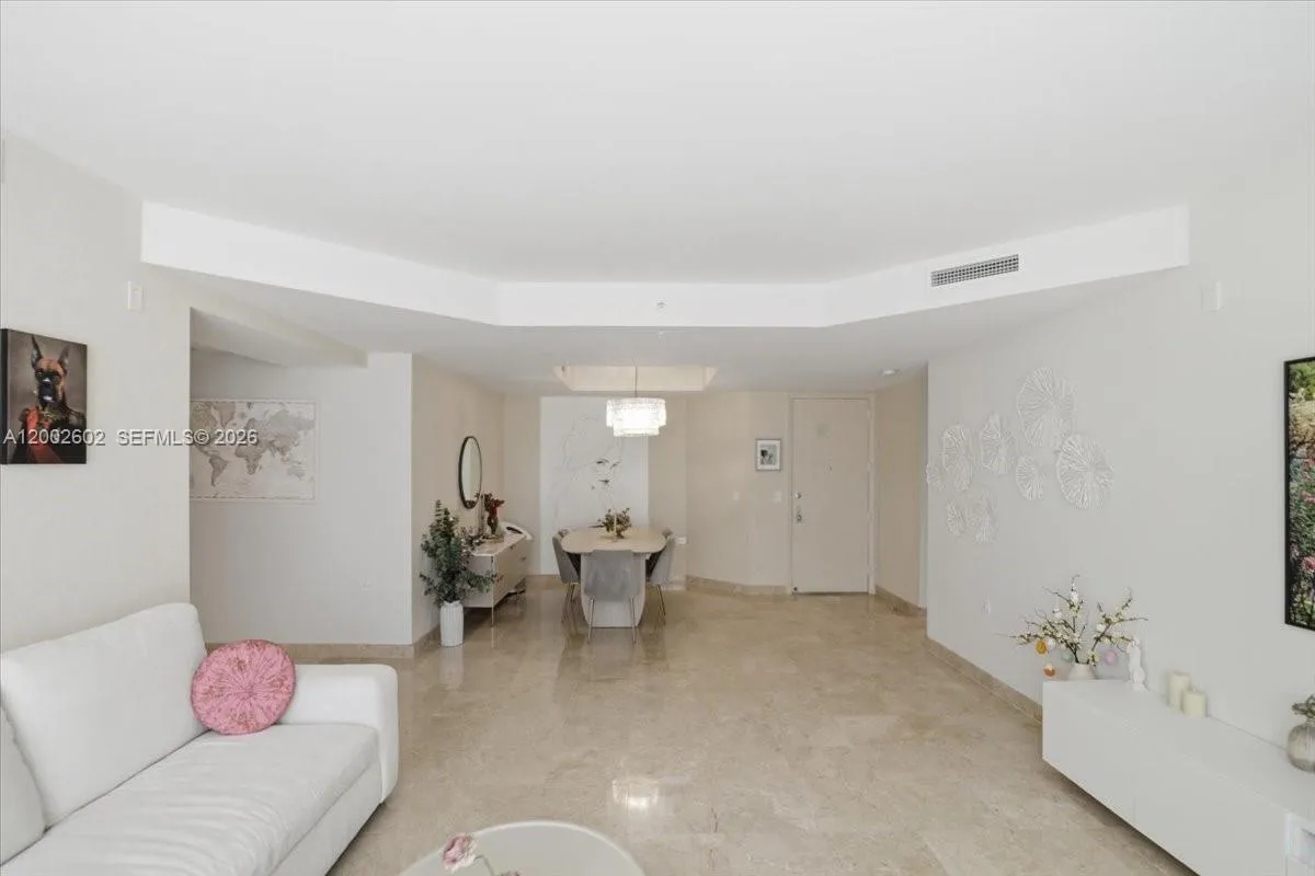 801 Brickell Key Blvd # 409, Miami FL 33131