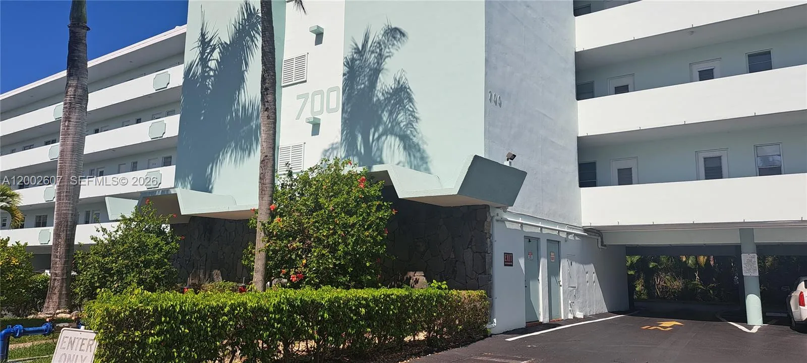 700 NE 14th Ave # 407, Hallandale Beach FL 33009