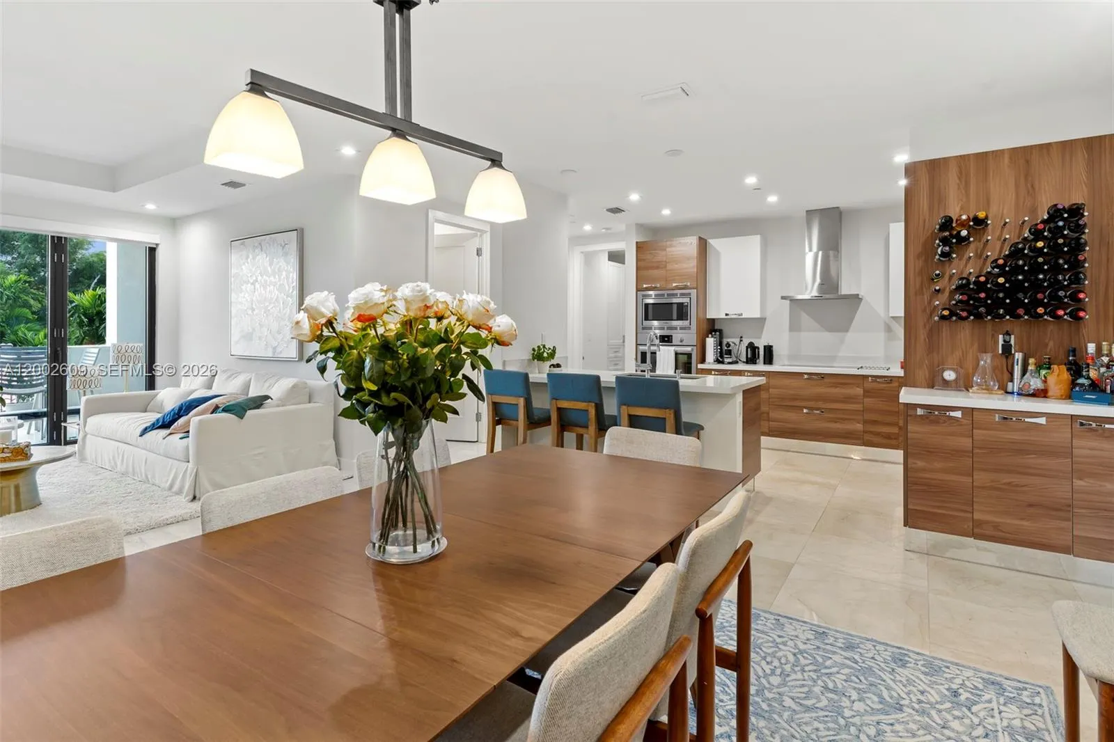 718 Valencia Ave # 307, Coral Gables FL 33134