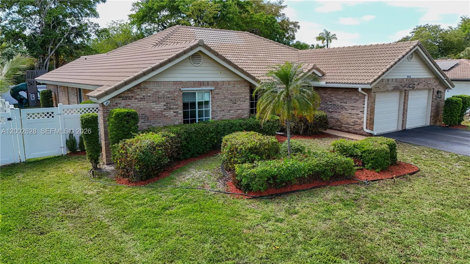 966 NW 114th Ave, Coral Springs FL 33071