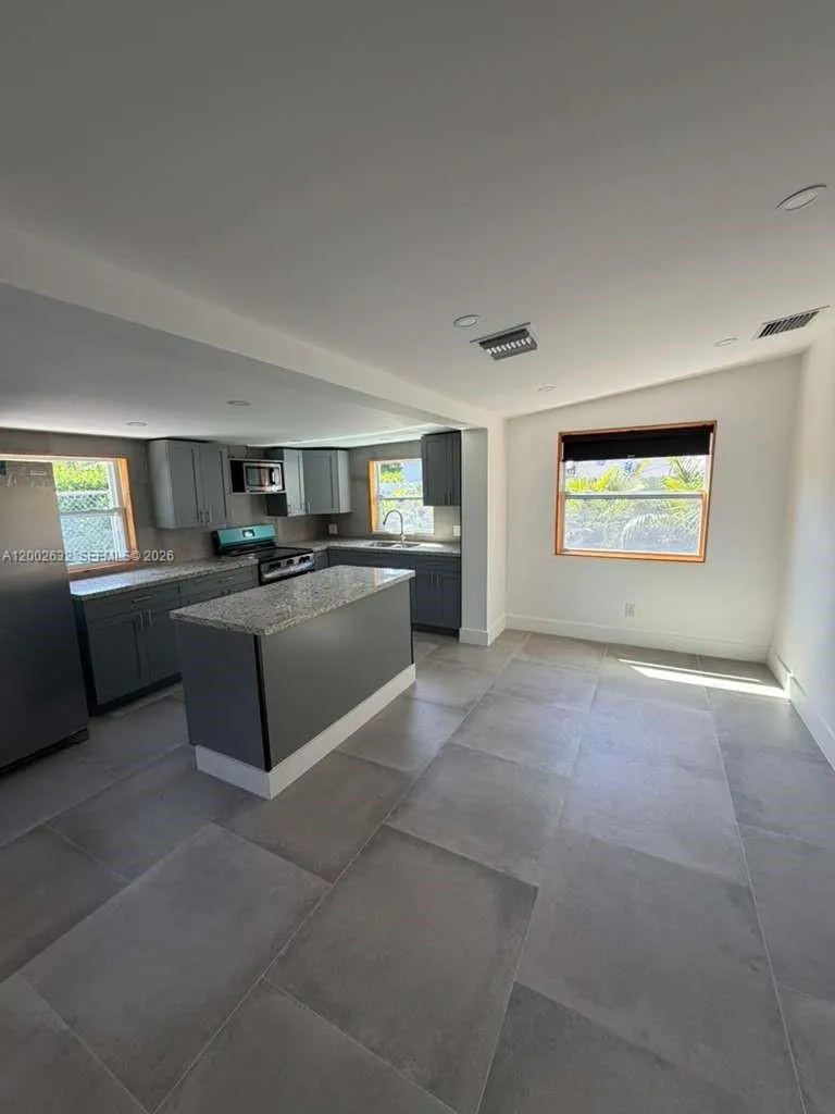 14240 S Biscayne River Rd # 2, Miami FL 33161