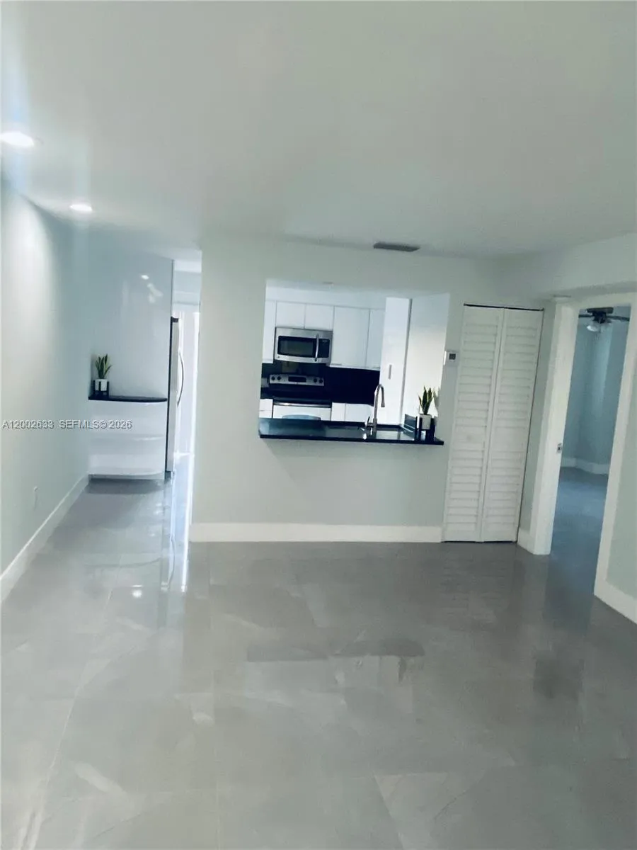 199 SW 12th Ave # C, Miami FL 33130