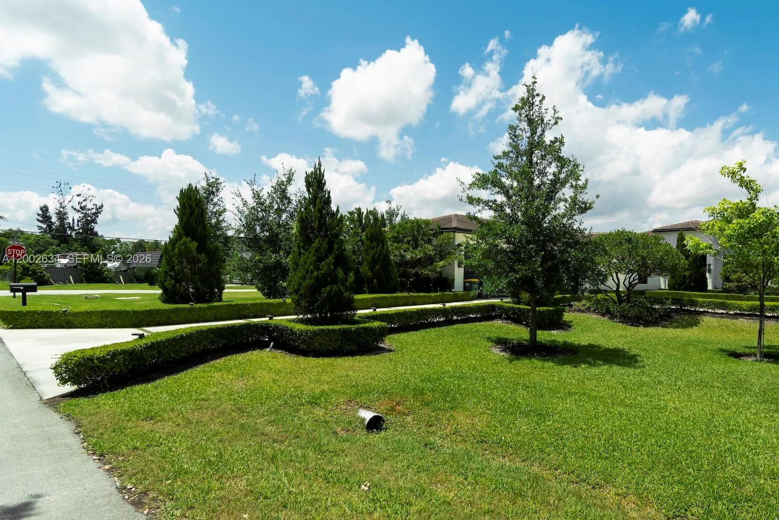 6 bedroom 8 bath for sale at 11791 NW 6th Pl, Plantation FL 33325
