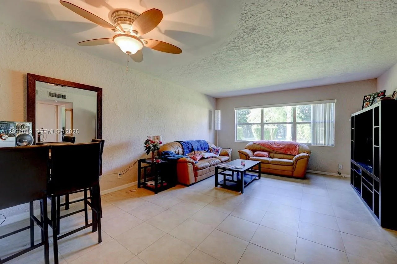 610 SE 2nd Ave # L8, Deerfield Beach FL 33441