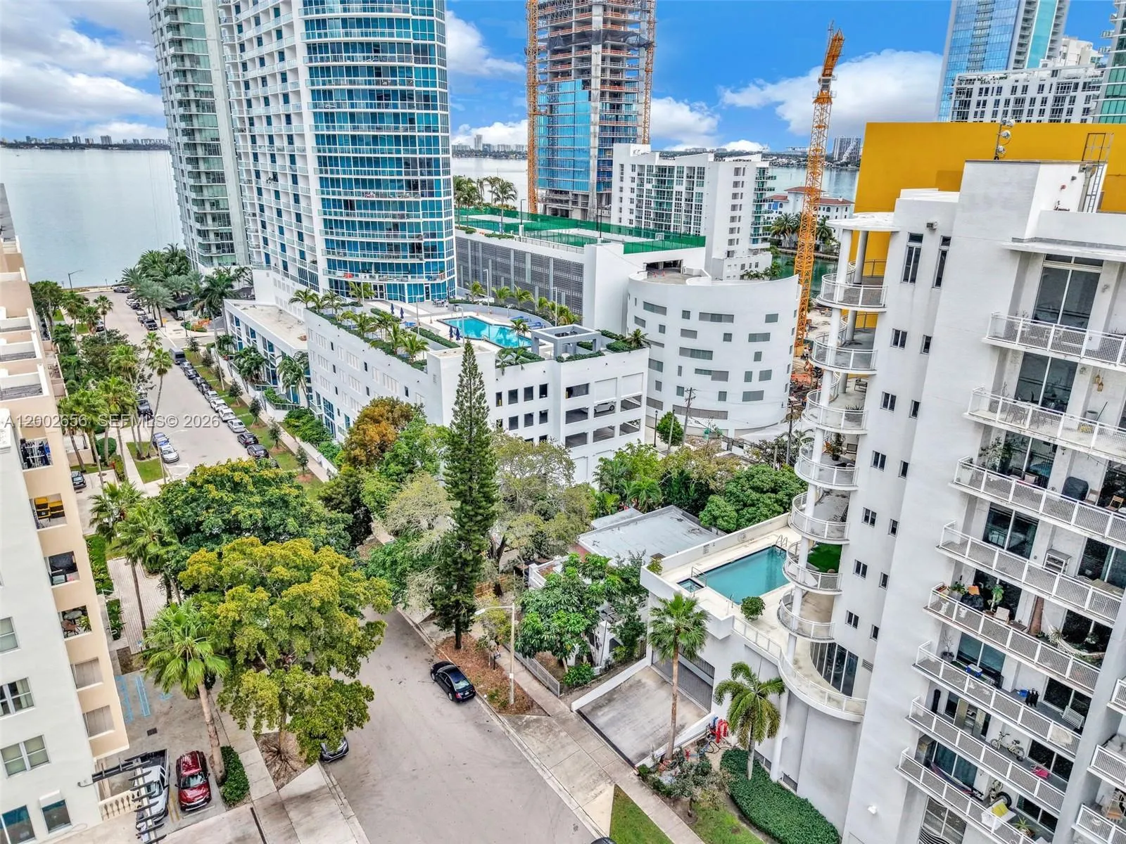 452 NE 30th St, Miami FL 33137