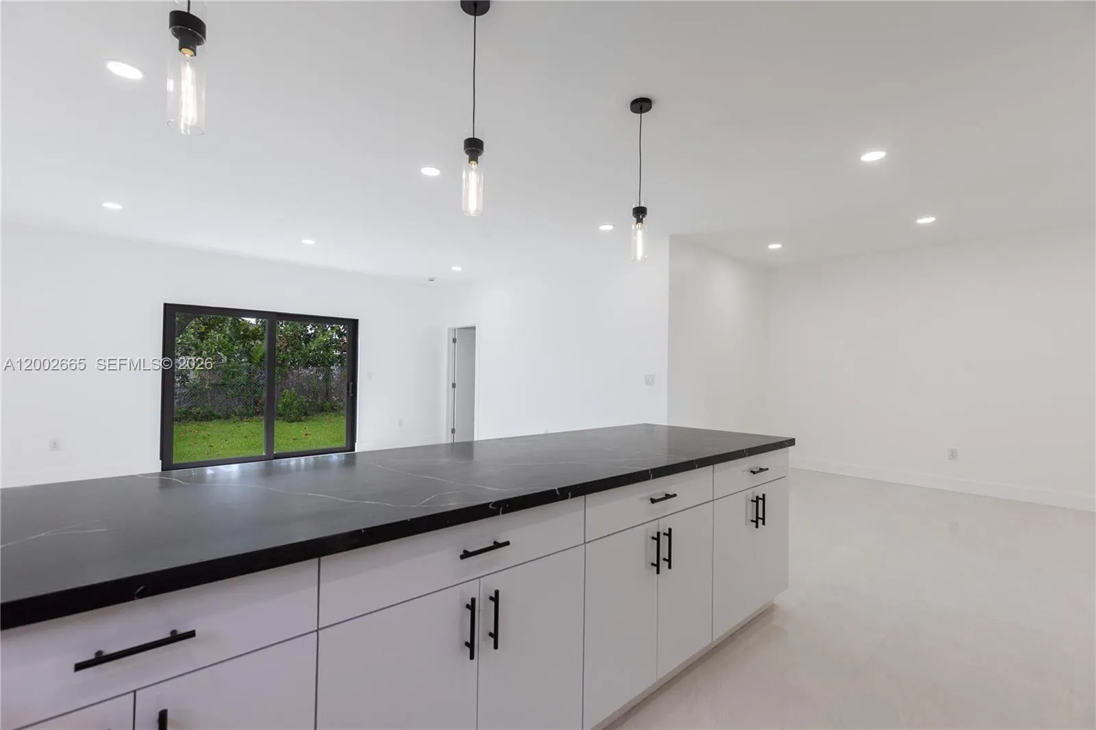 5550 SW 4th St, Miami FL 33134