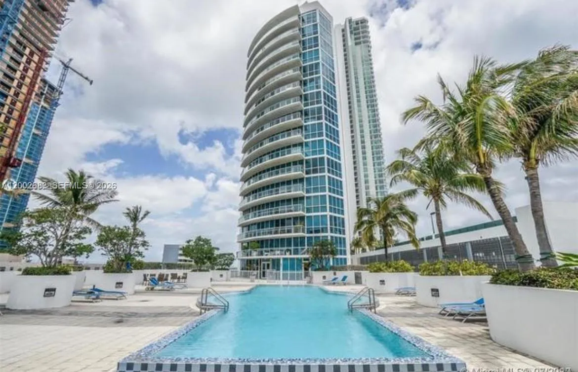 480 NE 30th St # 903, Miami FL 33137