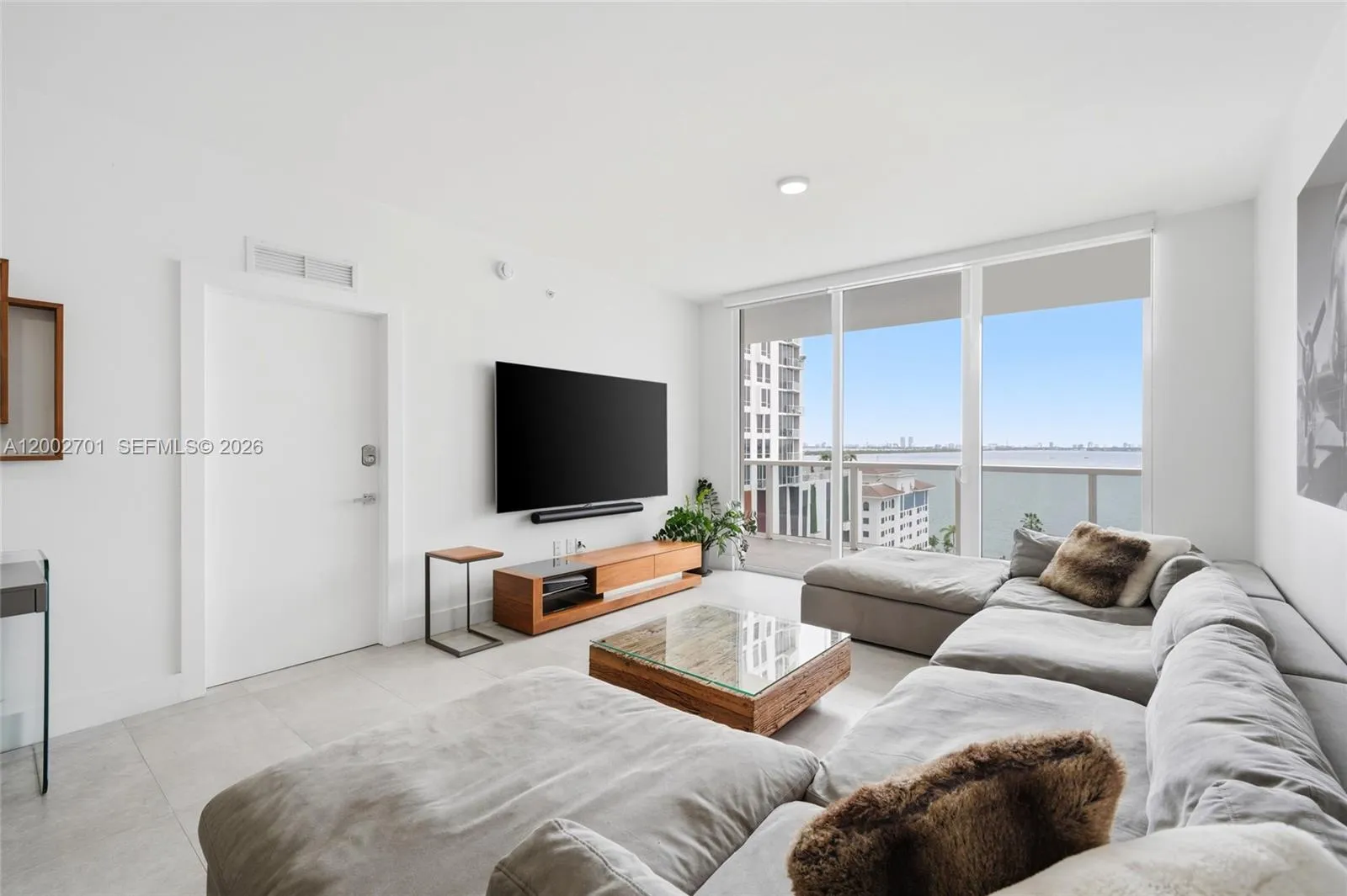 600 NE 27th St # 1002, Miami FL 33137