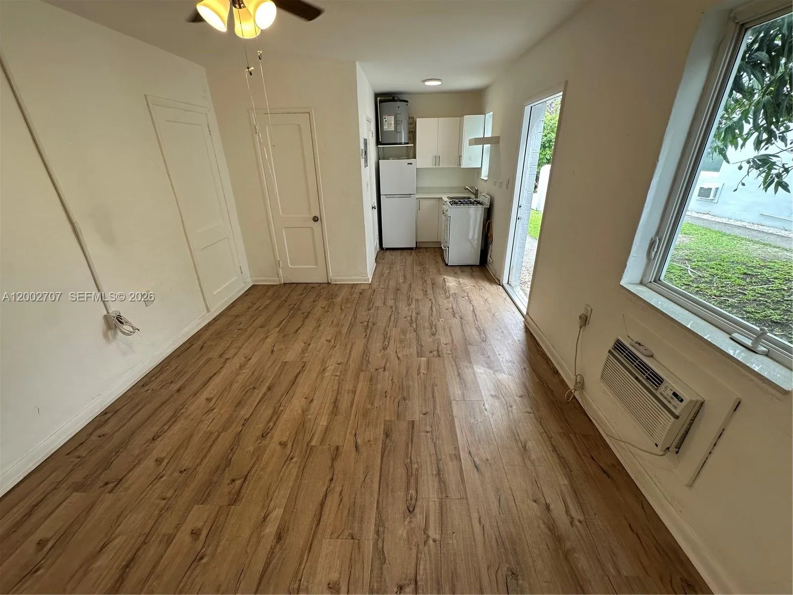 480 SW 10th St # 8, Miami FL 33130