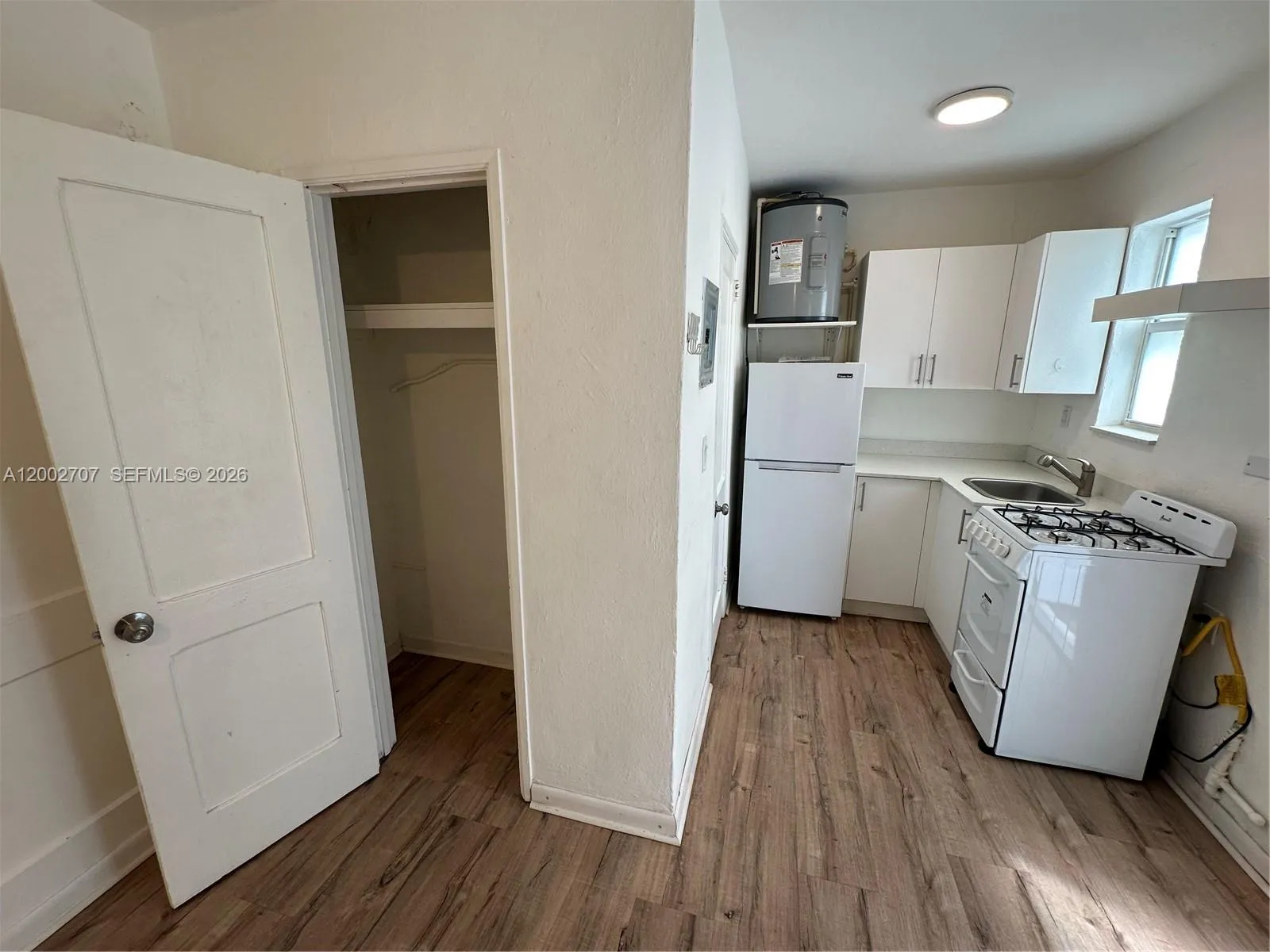 480 SW 10th St # 8, Miami FL 33130