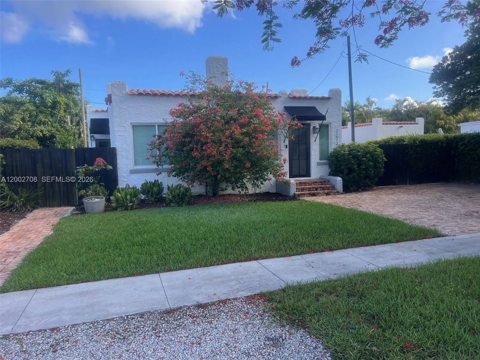 2272 SW 11th terrace, Miami FL 33135
