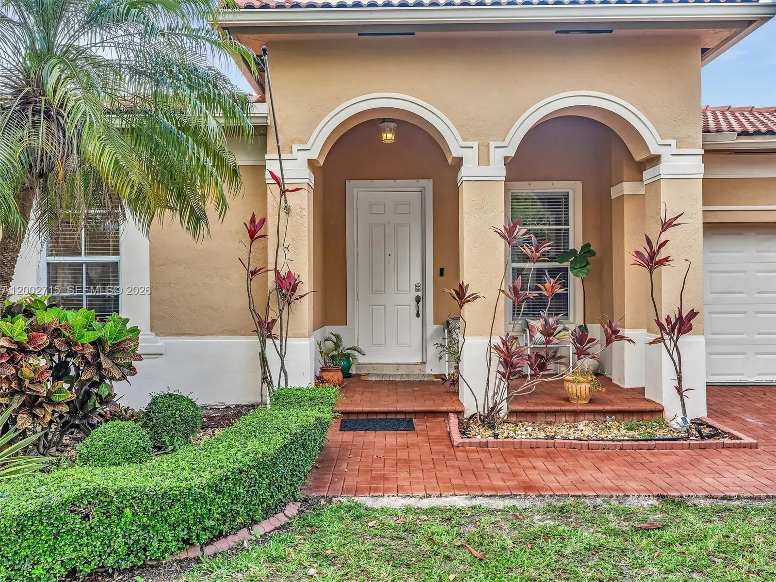 2117 NE 40th Rd, Homestead FL 33033