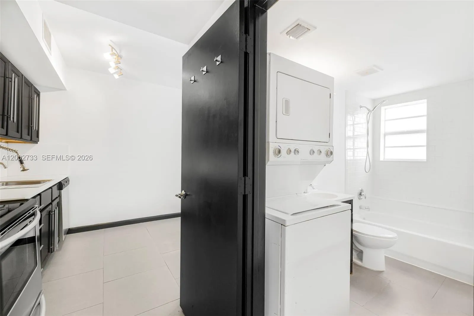 1876 SW 11th Ter # 302, Miami FL 33135