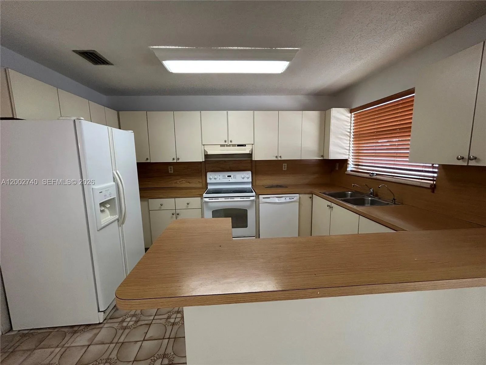 230 NW 51st Ave # 230, Miami FL 33126