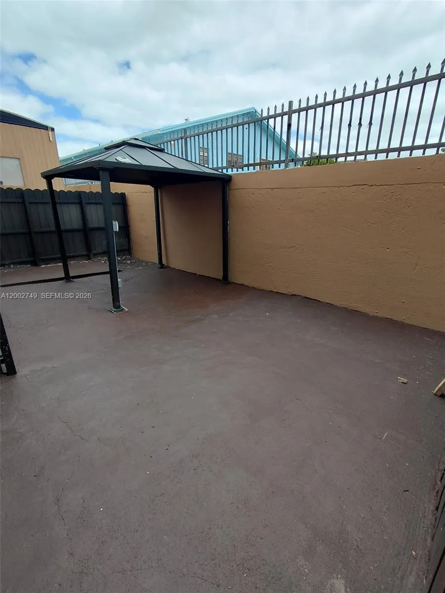 5435 W 24th Ave # 14, Hialeah FL 33016