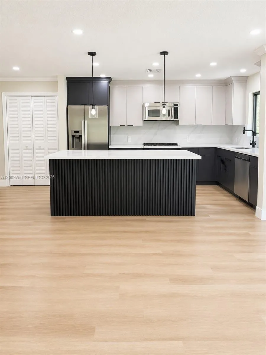 2660 Starwood Cir, West Palm Beach FL 33406