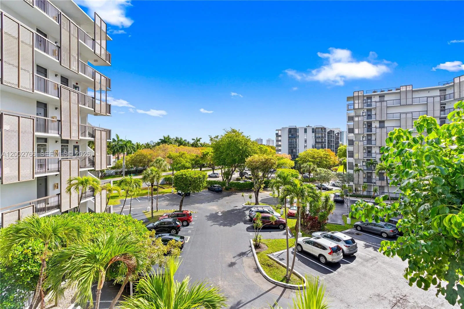 20500 W Country Club Dr # 405, Aventura FL 33180