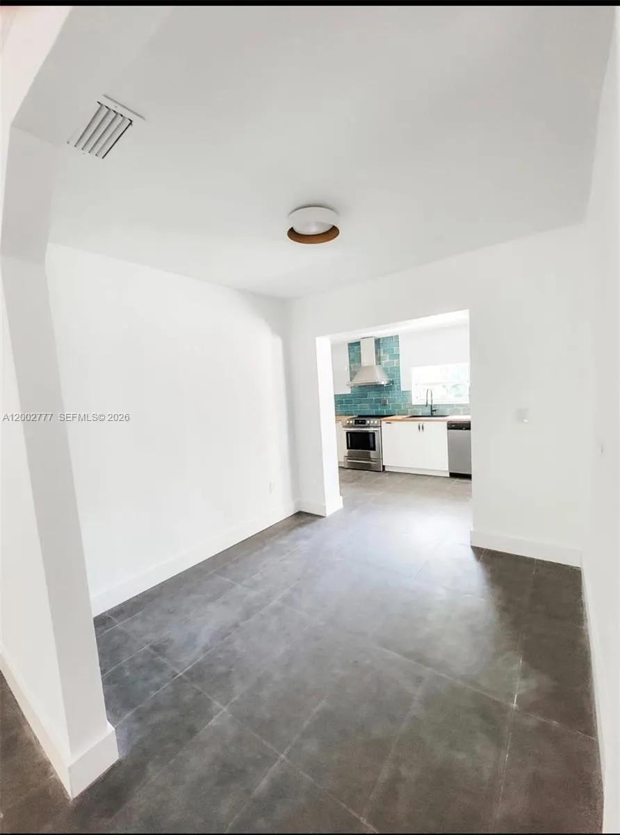 3685 SW 1st Ave, Miami FL 33145