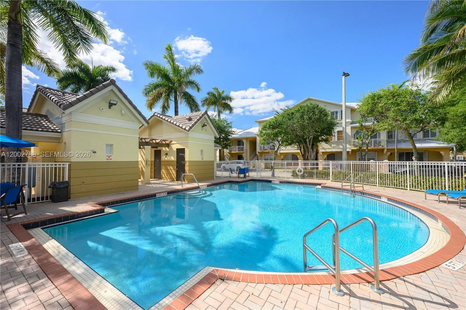 8964 W Flagler St # 206, Miami FL 33174